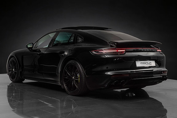 Porsche Panamera 7 of 30