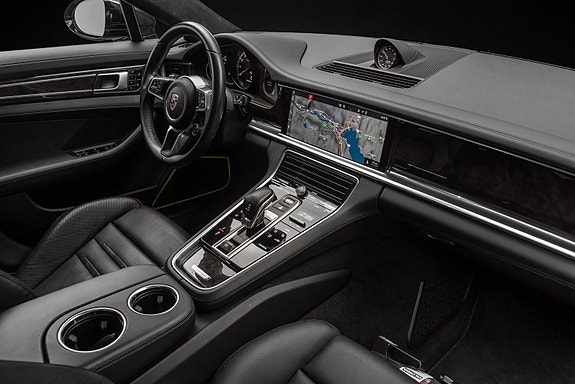 Porsche Panamera 15 of 30