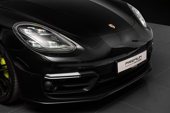 Porsche Panamera 3 of 30