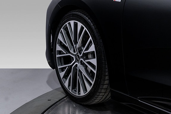 Audi A6 e-tron 9 of 29