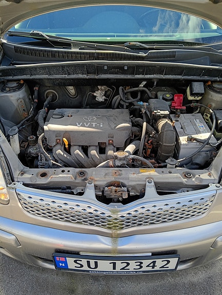 Toyota Yaris Verso 3 of 9