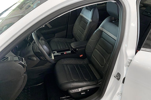 Citroen E-C4 X 26 of 30