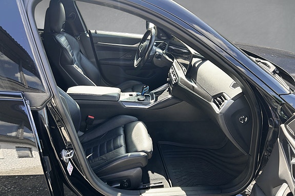 BMW i4 20 of 30