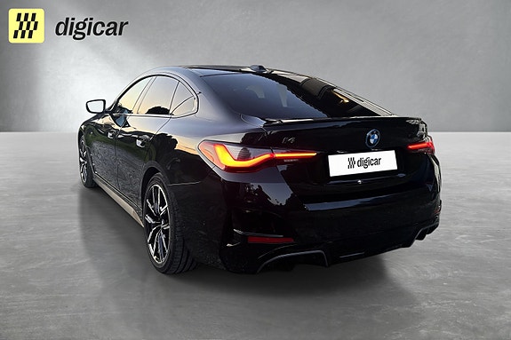 BMW i4 4 of 30