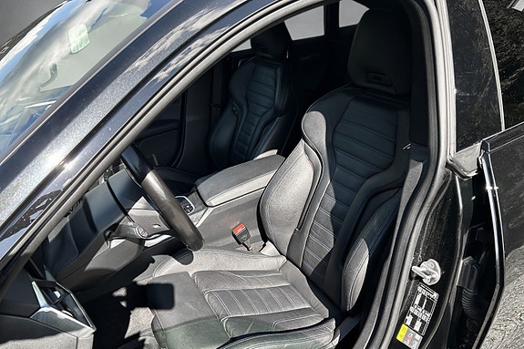 BMW i4 12 of 30