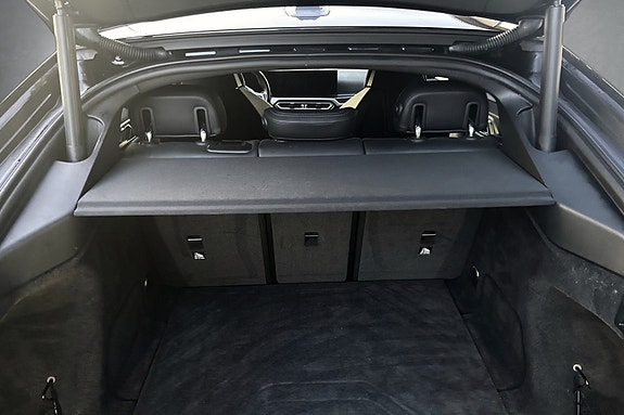 BMW i4 27 of 30