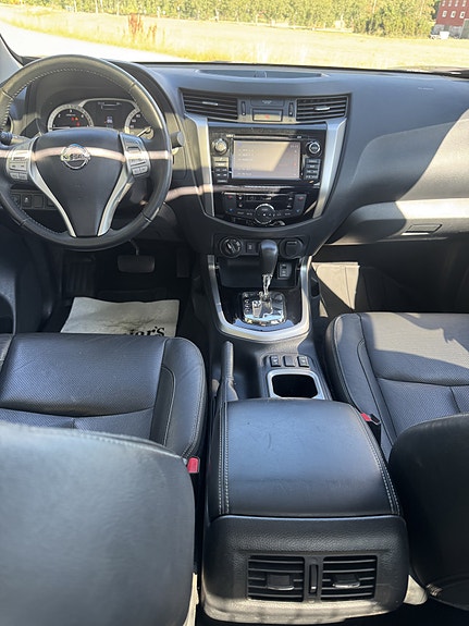 Nissan Navara 10 of 16