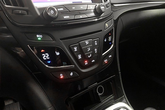Opel Insignia 15 of 24