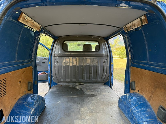 Toyota HiAce 21 of 30