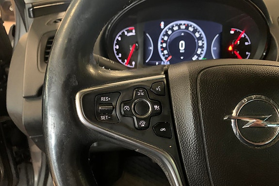 Opel Insignia 16 of 24