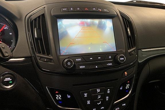Opel Insignia 12 of 24