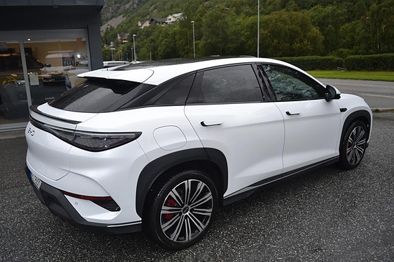BYD Sealion 7 2 of 15