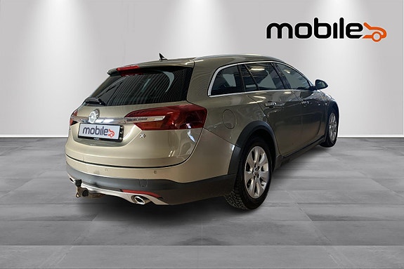 Opel Insignia Country Tourer 3 of 26