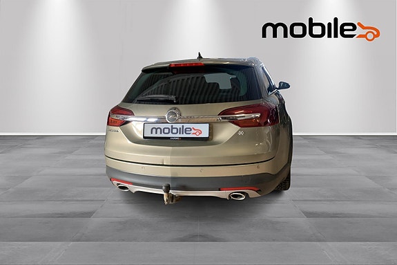 Opel Insignia Country Tourer 4 of 26