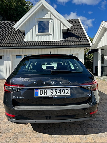 Skoda Superb 3 of 6