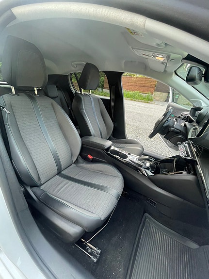 Peugeot 208 15 of 20