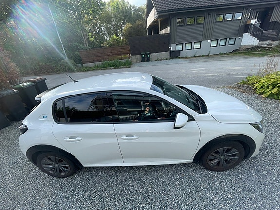 Peugeot 208 19 of 20