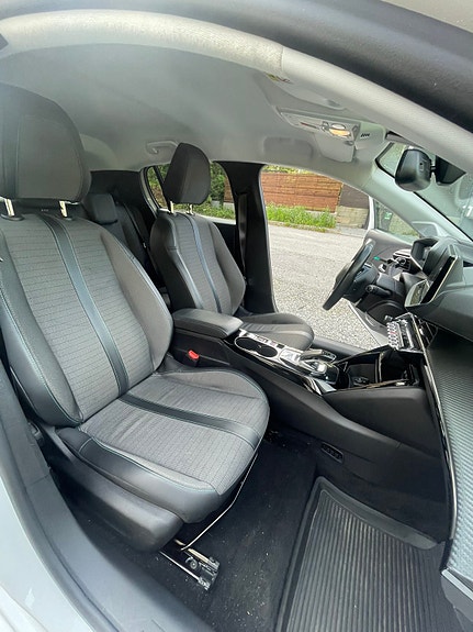 Peugeot 208 17 of 20