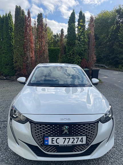 Peugeot 208 2 of 20