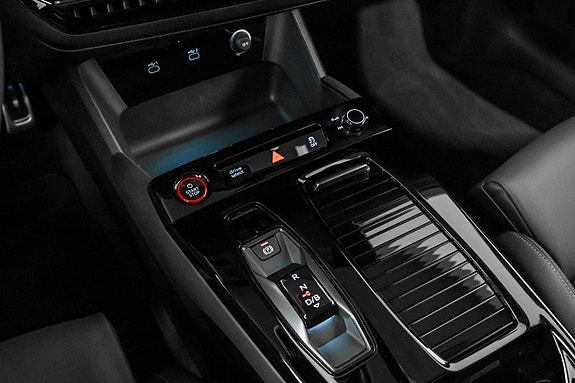 Audi A6 e-tron 23 of 27