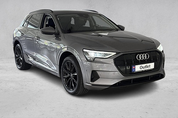 Audi e-tron 7 of 26