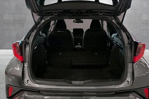 Toyota C-HR 20 of 21