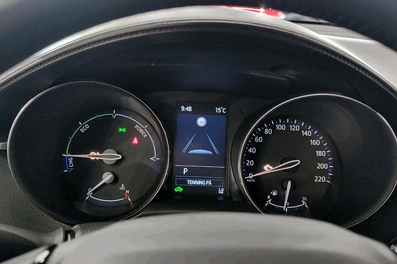 Toyota C-HR 12 of 21