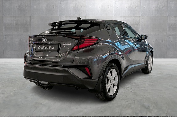 Toyota C-HR 5 of 21