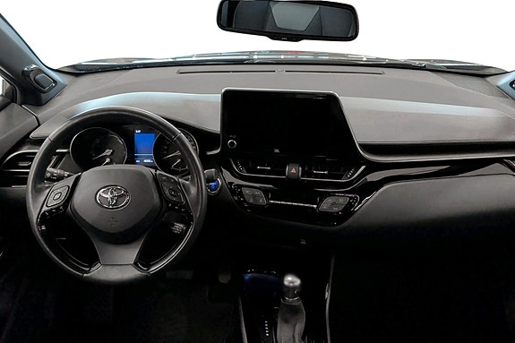 Toyota C-HR 9 of 21
