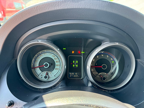 Mitsubishi Pajero 25 of 30