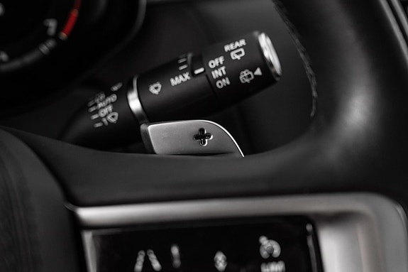 Land Rover Range Rover 27 of 30