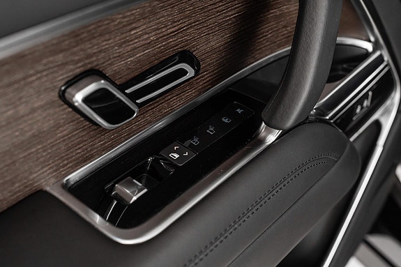 Land Rover Range Rover 24 of 30