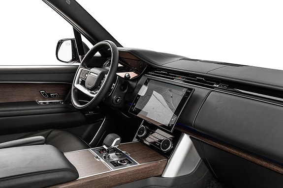Land Rover Range Rover 10 of 30
