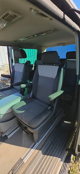 Volkswagen Transporter 13 of 13