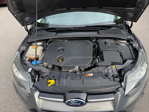 Ford Focus 7 of 21