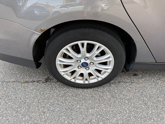 Ford Focus 14 of 21