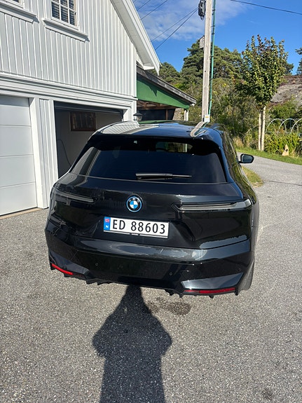 BMW iX 7 of 21
