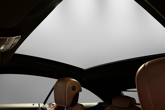 Mercedes-Benz S500 21 of 30
