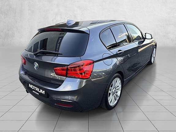 BMW 116d 4 of 21