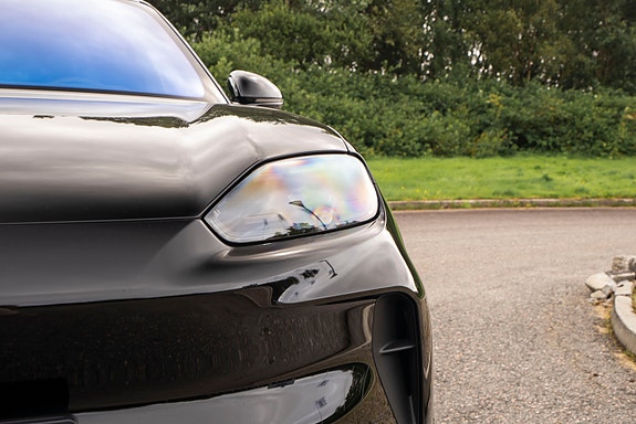 Porsche Cayenne 26 of 26