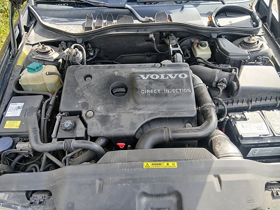 Volvo V70 7 of 16