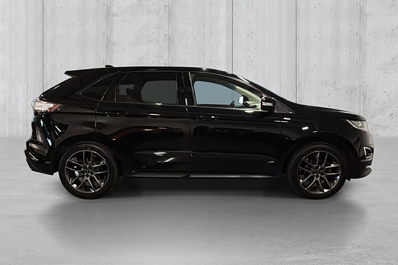 Ford Edge 8 of 24