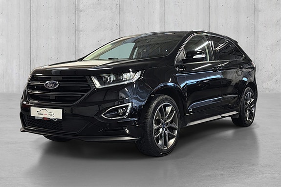 Ford Edge 3 of 24