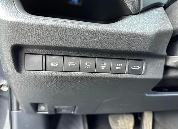 Toyota RAV4 14 of 16