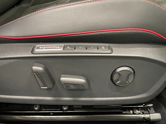 Volkswagen ID.4 GTX 8 of 30