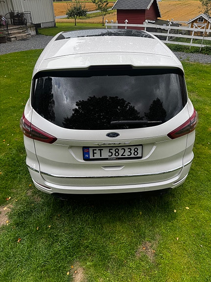 Ford S-MAX 5 of 30
