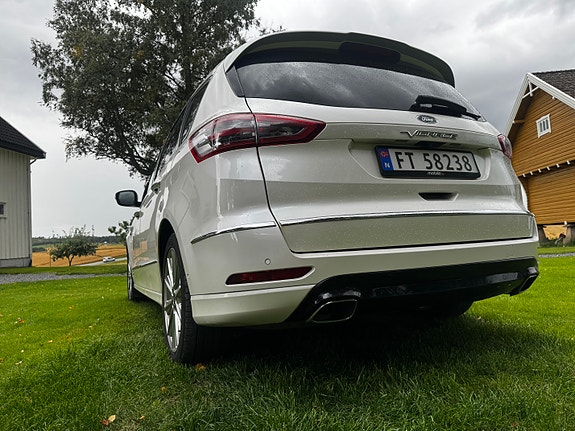 Ford S-MAX 7 of 30