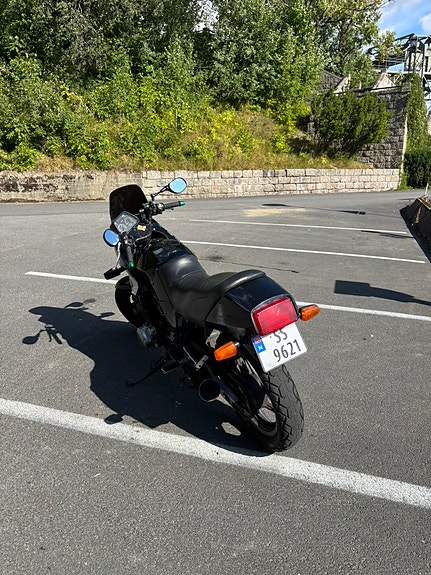Suzuki GSX 750 ES 3 of 4
