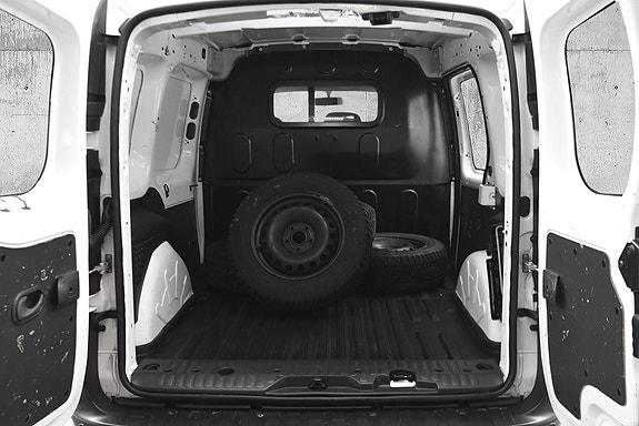 Renault Express 10 of 21