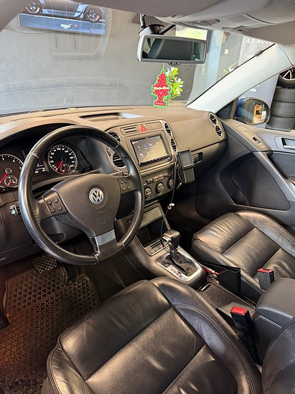 Volkswagen Tiguan 16 of 30